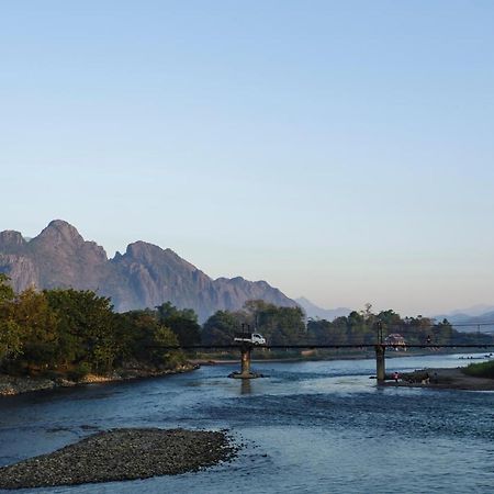 Consiana Hotel Vang Vieng Bagian luar foto