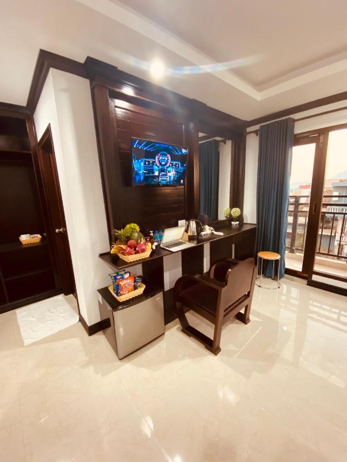 Consiana Hotel Vang Vieng Bagian luar foto