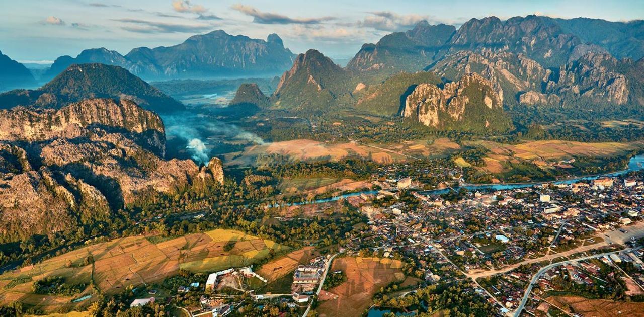 Consiana Hotel Vang Vieng Bagian luar foto