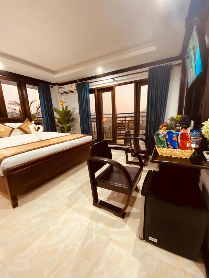 Consiana Hotel Vang Vieng Bagian luar foto